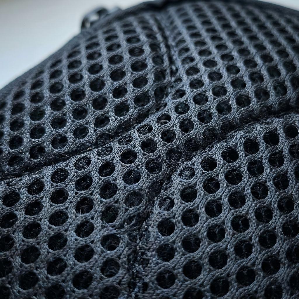 Breathable Mesh Back Panel crossbody bag