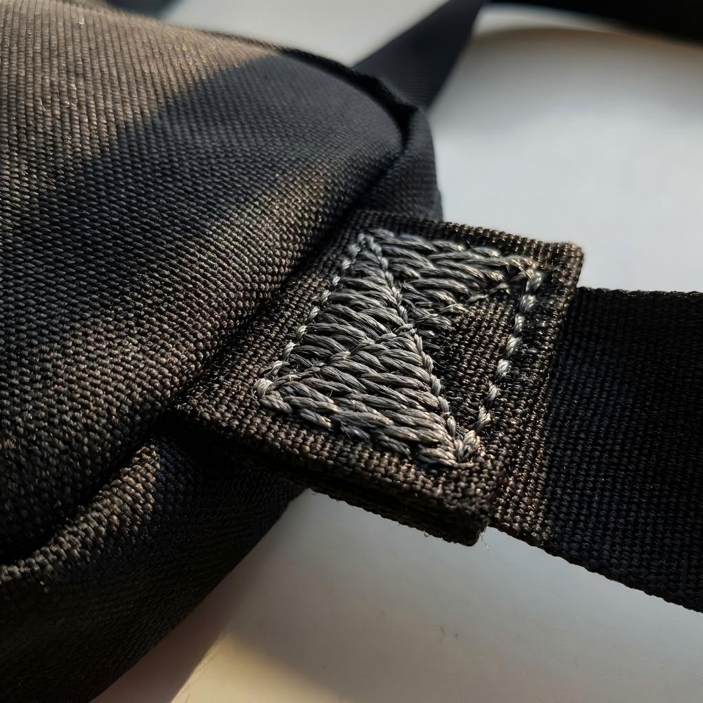 Reinforced Stitching at Stress Points chest bag