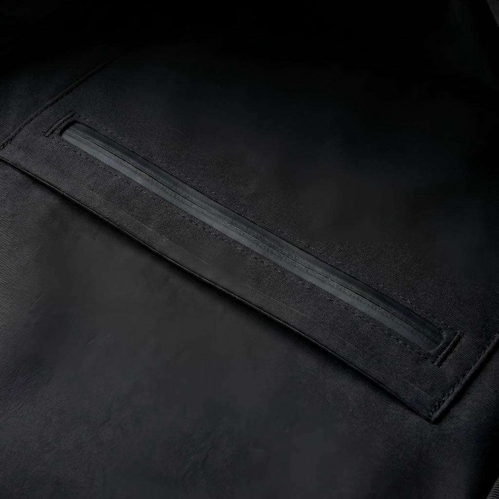 Secure Inner Zipper Pocket messenger bag