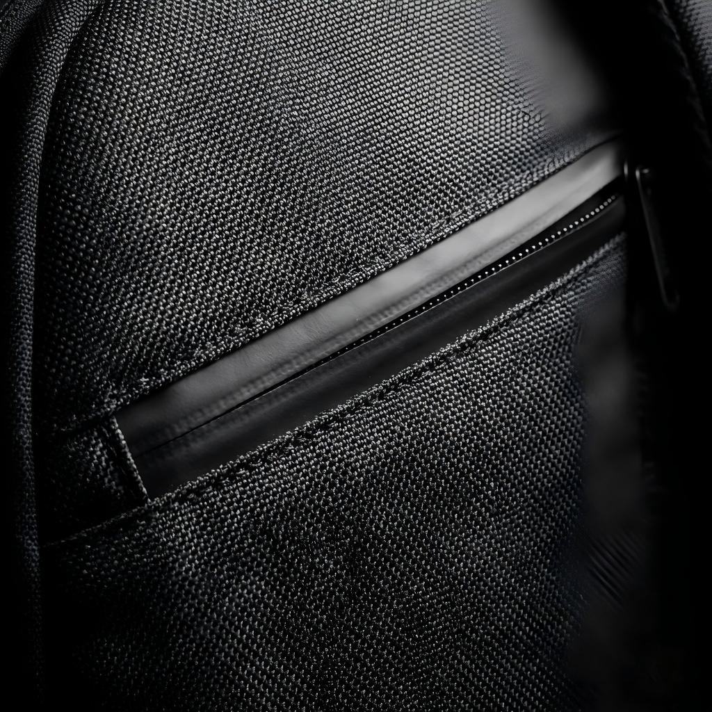 Hidden Anti-Theft Back Pocket Anti theft travel bag