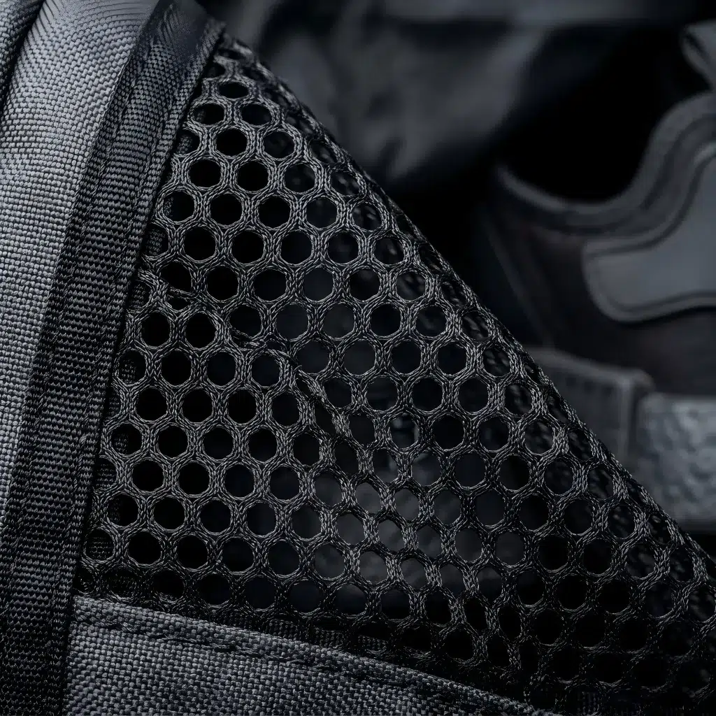 Scomparto per scarpe in rete traspirante